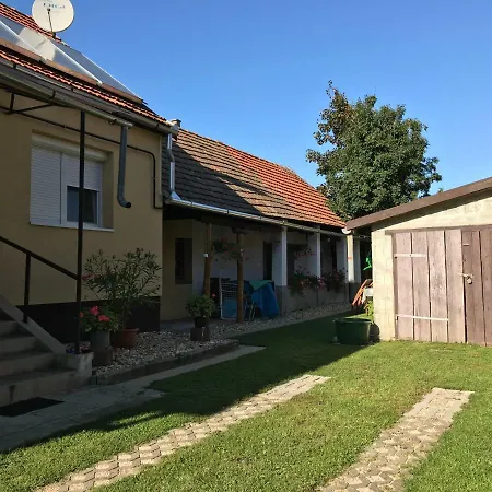 Rózsa Vendégház-2